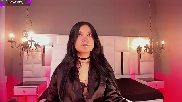 Snapshot of MAGIC_ISIS_ chatting on 03-04-26, 04:29 MAGIC ISIS online show from 03-04-26, 04:29