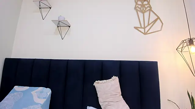 mayaevansmg online show from 07-18-26, 12:09