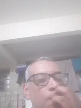 Snapshot of doidopradar chatting on 03-10-26, 11:10 doidopradar online show from 03-10-26, 11:10