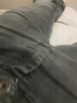 Snapshot of rolaaa2000 chatting on 01-12-26, 01:33 rolaaa2000 online show from 01-12-26, 01:33