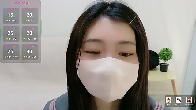 Snapshot of Rui-chaaan chatting on 01-11-26, 04:39 Rui-chaaan online show from 01-11-26, 04:39