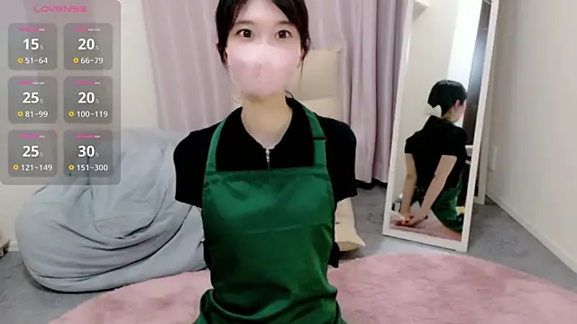 Snapshot of Rui-chaaan chatting on 03-11-26, 10:32 Rui-chaaan online show from 03-11-26, 10:32