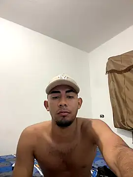 Snapshot of youngalexofficial chatting on 01-06-26, 01:09 youngalexofficial online show from 01-06-26, 01:09