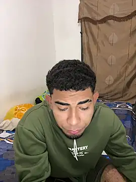 Snapshot of youngalexofficial chatting on 02-12-26, 04:29 youngalexofficial online show from 02-12-26, 04:29