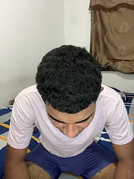 Snapshot of youngalexofficial chatting on 02-22-26, 04:46 youngalexofficial online show from 02-22-26, 04:46