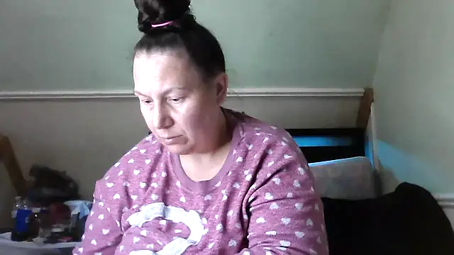 Snapshot of DallaStone chatting on 04-18-26, 04:22 DallaStone online show from 04-18-26, 04:22