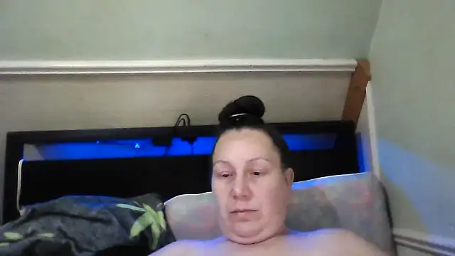 Snapshot of DallaStone chatting on 05-17-26, 03:08 DallaStone online show from 05-17-26, 03:08