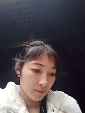 Snapshot of Asami_6868 chatting on 02-10-26, 02:04 Asami 6868 online show from 02-10-26, 02:04