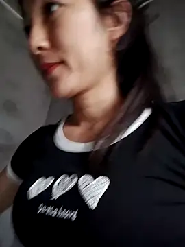 Snapshot of Asami_6868 chatting on 03-10-26, 04:17 Asami 6868 online show from 03-10-26, 04:17