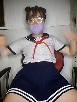 Snapshot of lina_loveee chatting on 01-17-26, 10:42 lina loveee online show from 01-17-26, 10:42