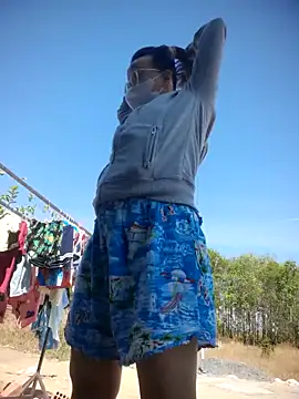 Snapshot of lina_loveee chatting on 02-14-26, 06:43 lina loveee online show from 02-14-26, 06:43