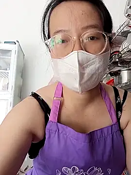 Snapshot of lina_loveee chatting on 02-16-26, 07:48 lina loveee online show from 02-16-26, 07:48