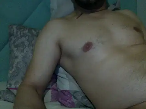 Snapshot of ekremzztrk chatting on 02-18-26, 04:03 ekremzztrk online show from 02-18-26, 04:03