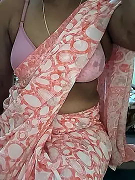 Snapshot of Meena_Meenakshi chatting on 02-02-26, 04:33 Meena Meenakshi online show from 02-02-26, 04:33