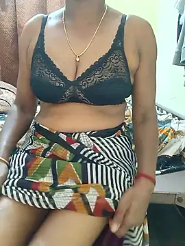 Snapshot of Meena_Meenakshi chatting on 03-16-26, 05:44 Meena Meenakshi online show from 03-16-26, 05:44