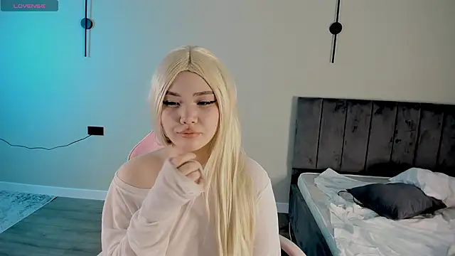 Aiko mainee online show from 02-23-26, 03:26