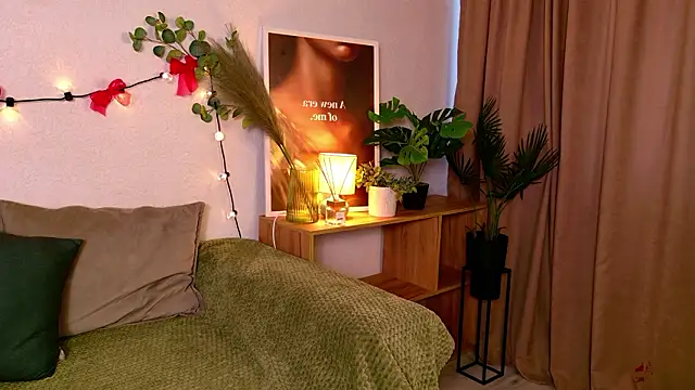 Snapshot of BlondeHott chatting on 03-03-26, 06:52 BlondeHott online show from 03-03-26, 06:52