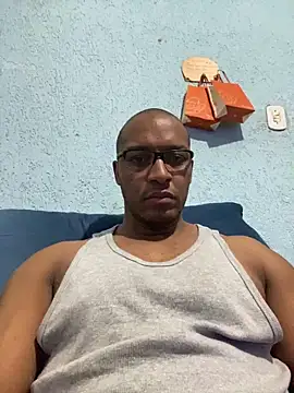 Snapshot of Betobob chatting on 03-03-26, 02:39 Betobob online show from 03-03-26, 02:39