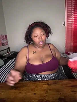 Snapshot of Chocolatebunnyxx96 chatting on 03-03-26, 09:42 Chocolatebunnyxx96 online show from 03-03-26, 09:42