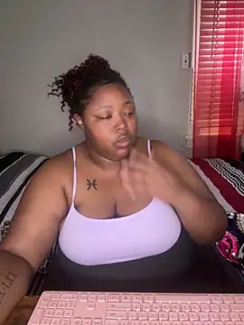 Snapshot of Chocolatebunnyxx96 chatting on 03-05-26, 06:37 Chocolatebunnyxx96 online show from 03-05-26, 06:37