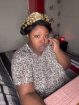 Snapshot of Chocolatebunnyxx96 chatting on 03-12-26, 04:40 Chocolatebunnyxx96 online show from 03-12-26, 04:40