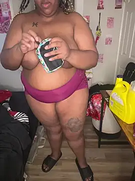 Snapshot of Chocolatebunnyxx96 chatting on 03-13-26, 05:08 Chocolatebunnyxx96 online show from 03-13-26, 05:08