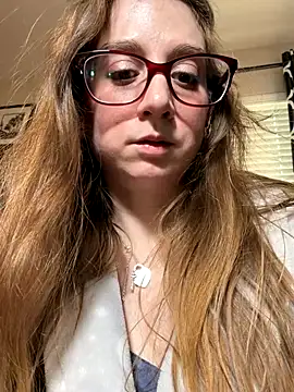 Snapshot of Elenore_hoesevelt chatting on 01-07-26, 07:05 Elenore hoesevelt online show from 01-07-26, 07:05