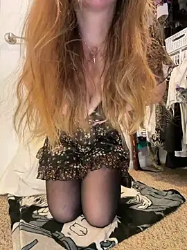 Snapshot of Elenore_hoesevelt chatting on 02-26-26, 03:49 Elenore hoesevelt online show from 02-26-26, 03:49