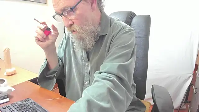 Uncle Hottie online show from 02-15-26, 07:54