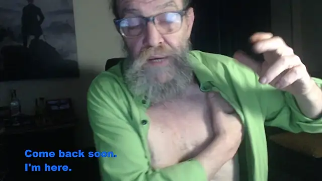 Snapshot of Uncle_Hottie chatting on 07-04-26, 05:02 Uncle Hottie online show from 07-04-26, 05:02