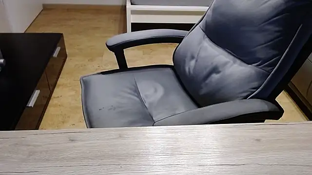 Snapshot of sensualman90 chatting on 02-22-26, 10:52 sensualman90 online show from 02-22-26, 10:52