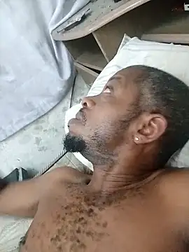 Snapshot of Negaomalinha1 chatting on 01-10-26, 01:46 Negaomalinha1 online show from 01-10-26, 01:46