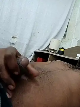 Snapshot of Negaomalinha1 chatting on 02-10-26, 08:35 Negaomalinha1 online show from 02-10-26, 08:35