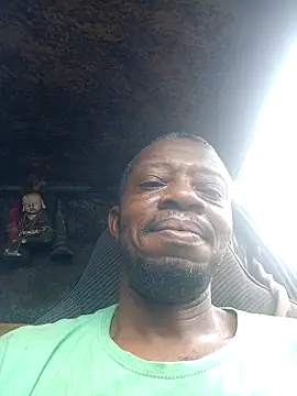 Snapshot of Negaomalinha1 chatting on 02-19-26, 02:02 Negaomalinha1 online show from 02-19-26, 02:02