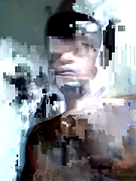 Snapshot of Negaomalinha1 chatting on 03-09-26, 12:47 Negaomalinha1 online show from 03-09-26, 12:47