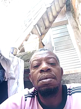 Snapshot of Negaomalinha1 chatting on 03-15-26, 03:18 Negaomalinha1 online show from 03-15-26, 03:18