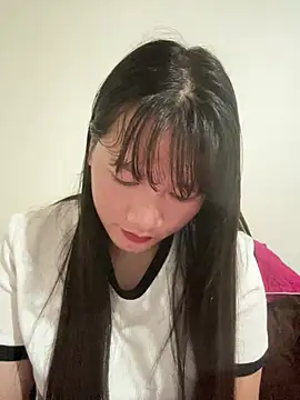 Suni-ii online show from 04-22-26, 11:01