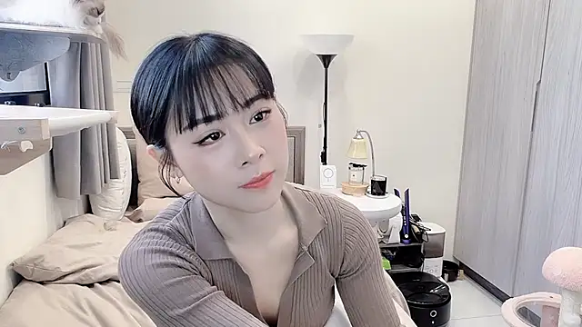 Snapshot of BabyOneDaily chatting on 03-12-26, 02:39 BabyOneDaily online show from 03-12-26, 02:39