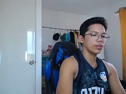 holly oreo online show from 06-13-26, 02:53