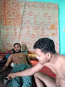 Snapshot of soft_couple778 chatting on 02-05-26, 09:25 soft couple778 online show from 02-05-26, 09:25