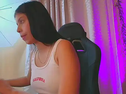 Snapshot of Susancutte chatting on 02-14-26, 03:14 Susancutte online show from 02-14-26, 03:14