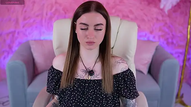 AlexaFleur online show from 04-22-26, 06:49