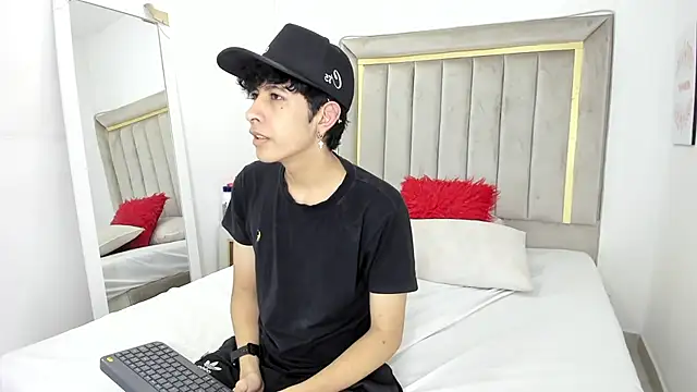 julian xx online show from 01-07-26, 07:05