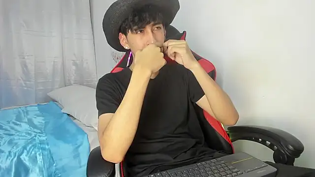 julian xx online show from 04-28-26, 07:08