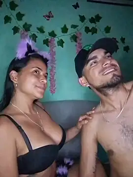 Snapshot of Maliha_21 chatting on 02-05-26, 01:32 Maliha 21 online show from 02-05-26, 01:32