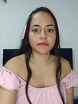 Snapshot of Maliha_21 chatting on 02-22-26, 01:40 Maliha 21 online show from 02-22-26, 01:40