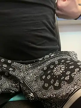 Snapshot of amonyak93 chatting on 03-24-26, 06:02 amonyak93 online show from 03-24-26, 06:02