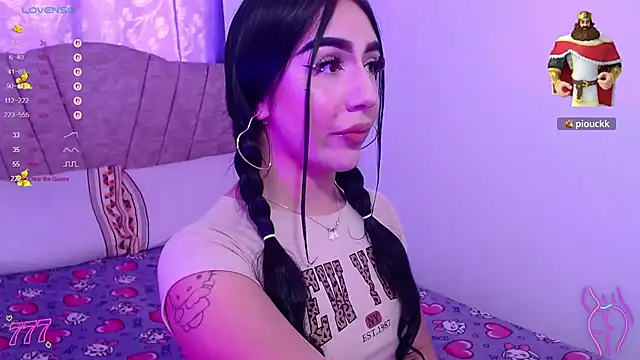 Snapshot of SweetLiamn chatting on 02-25-26, 08:29 SweetLiamn online show from 02-25-26, 08:29