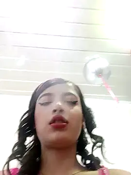 honeyluxe  online show from 02-10-26, 04:05