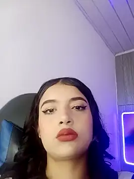 honeyluxe  online show from 02-12-26, 03:56